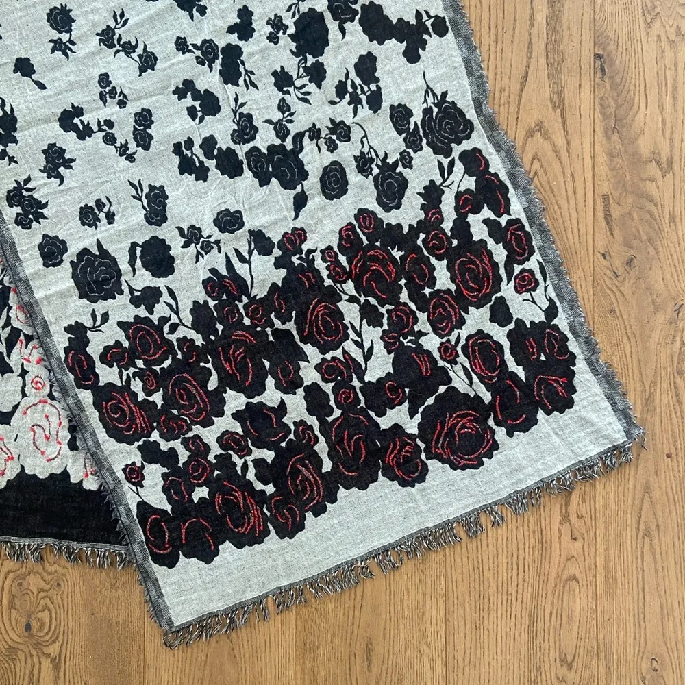 Wool Floral Print Scarf
